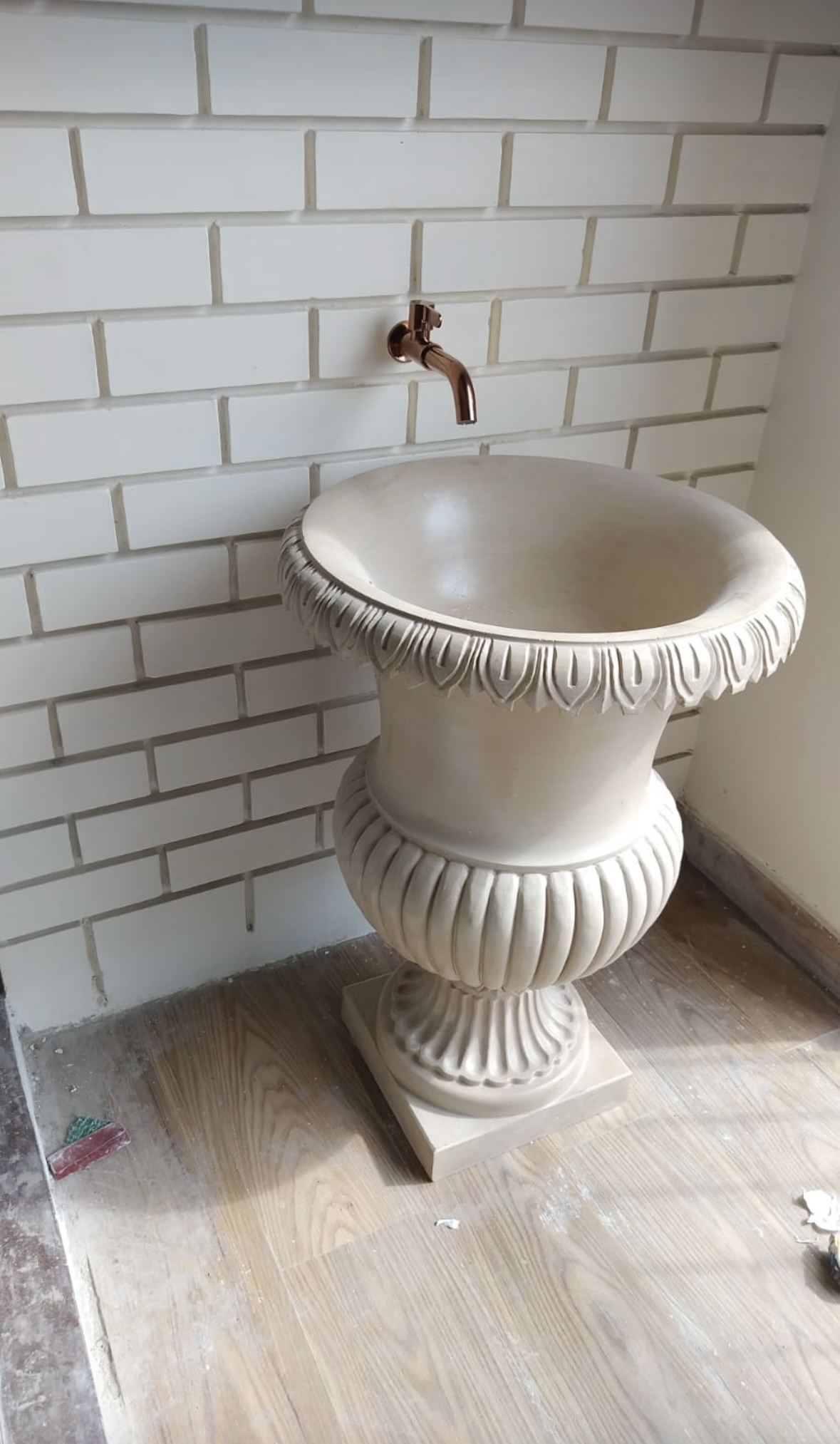 Pedestal Basin 4